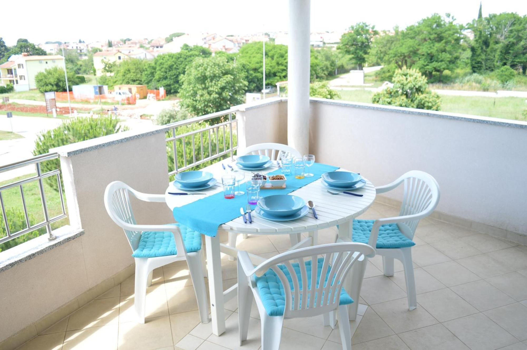 Apartments Nautica Novigrad Istria Chambre photo