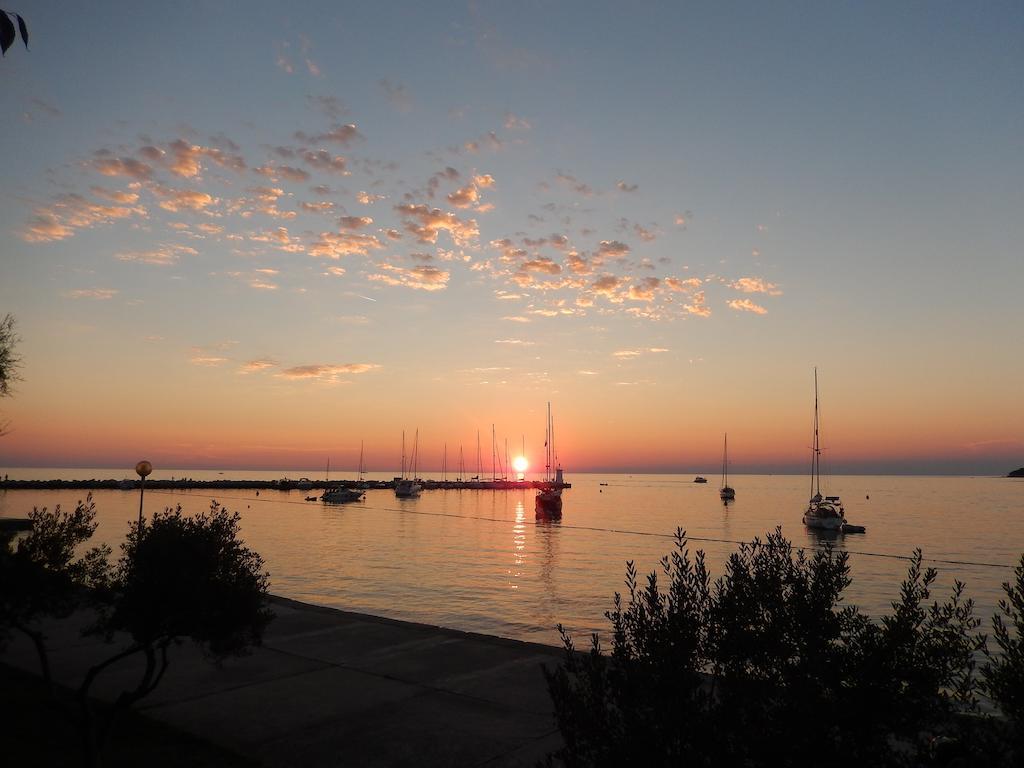 Apartments Nautica Novigrad Istria Extérieur photo