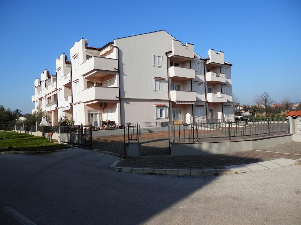 Apartments Nautica Novigrad Istria Extérieur photo